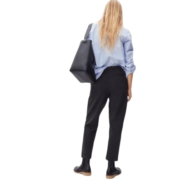 Everlane Black The Dream Pant Elastic Waist Tapered Leg Size Small NWT - Picture 5 of 16